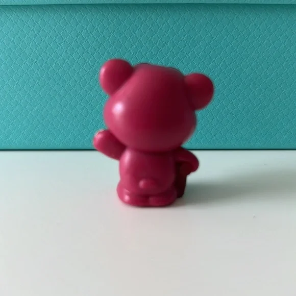 Disney Doorables Series 8 strawberry Scented Lotso from Toy Story - Picture 2 of 2